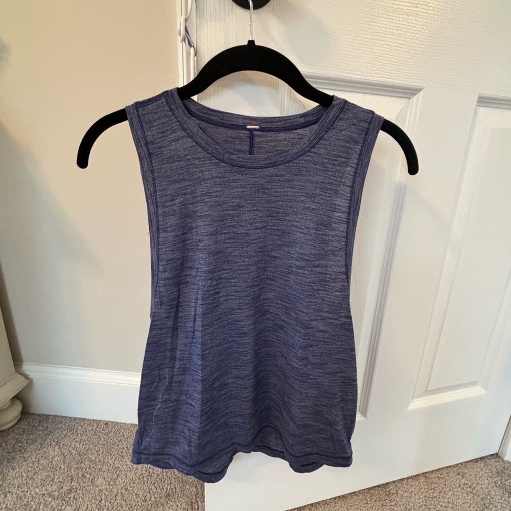 Lululemon tank, size 4